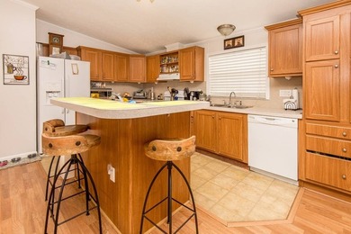 HOME IS EMPTY. VIRTUALLY STAGED IMAGES INCLUDED FOR PERSPECTIVE - photo 4