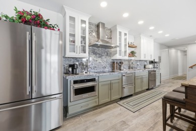 Experience Unparalleled Lakeside Luxury - photo 25