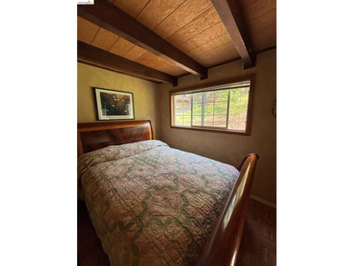 Tranquility awaits in this classic 2-bedroom 1 bath chalet - photo 24