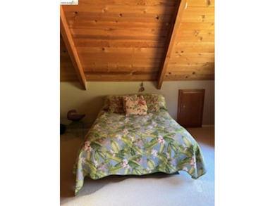 Tranquility awaits in this classic 2-bedroom 1 bath chalet - photo 28