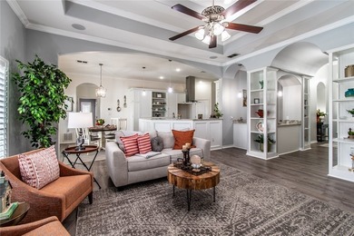Beautiful stucco and stone home nestled in a quiet cul-de-sac - photo 9