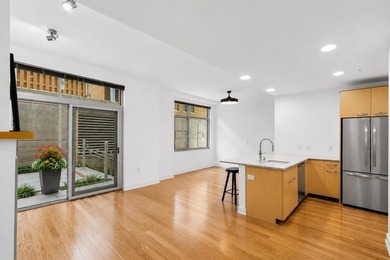 Welcome home to this beautifully updated 1-bedroom, 1-bath - photo 11