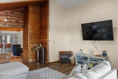 Welcome to lakefront living at its finest! This beautifully - photo 18