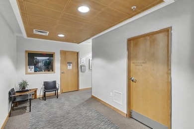 Welcome home to this beautifully updated 1-bedroom, 1-bath - photo 26