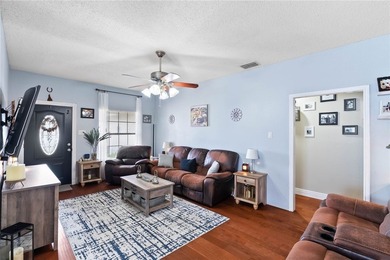 BACK ON MARKET, no fault of seller! Spacious 4-bedroom, 2-bath - photo 2