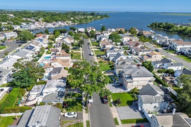 Welcome to 3495 Bayfield Blvd., a fabulously appointed - photo 35
