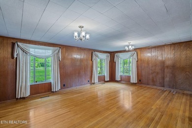 Charming home full of timeless character, built in an era when - photo 19