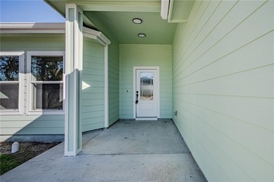 This stylishly crafted home in desirable Sea Oaks Village - photo 3