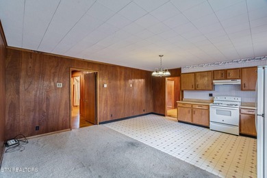 Charming home full of timeless character, built in an era when - photo 25