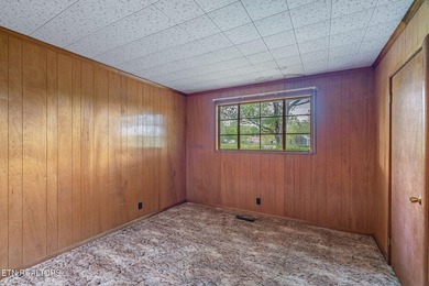 Charming home full of timeless character, built in an era when - photo 26