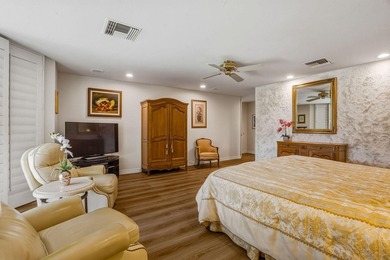 Offering an extraordinary blend of timeless elegance, refined - photo 27