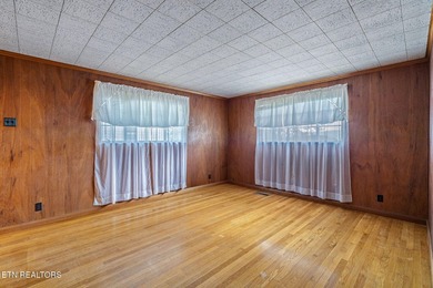 Charming home full of timeless character, built in an era when - photo 31