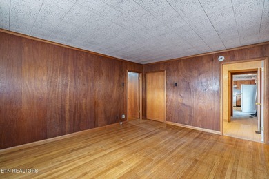 Charming home full of timeless character, built in an era when - photo 32