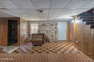 Charming home full of timeless character, built in an era when - photo 37