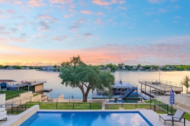 Lake LBJ Home For Sale in Kingsland Texas