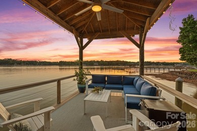 Tucked away on the highly coveted Isle of Pines Peninsula, just - photo 12