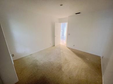 Recently refreshed 3-bedroom, 2-bathroom home located in Rivera - photo 12