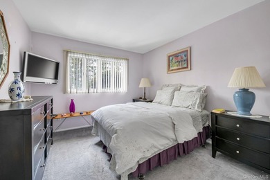 Fabulous 3 Bed, 3 Bath Raised Ranch In Great Neck Estates! A - photo 14