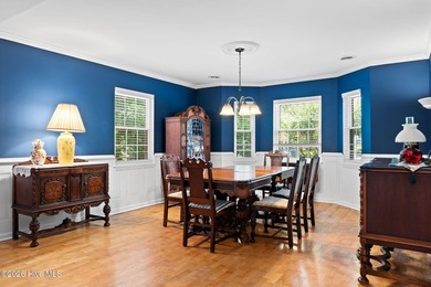 Experience refined luxury in this well-maintained residence - photo 22
