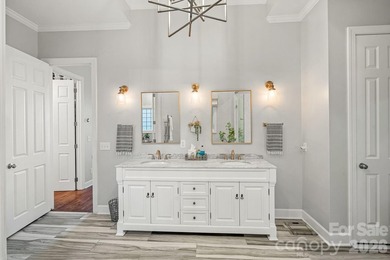 Tucked away on the highly coveted Isle of Pines Peninsula, just - photo 29