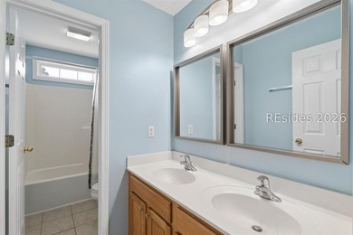 Welcome to 84 Crossings Blvd in the highly sought-after - photo 30
