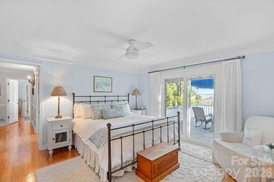 Tucked away on the highly coveted Isle of Pines Peninsula, just - photo 33