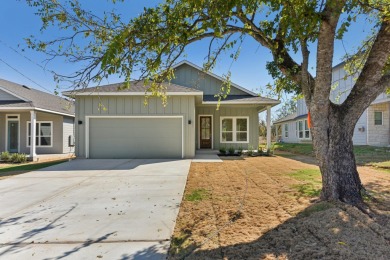Lake Home For Sale in Cottonwood Shores, Texas