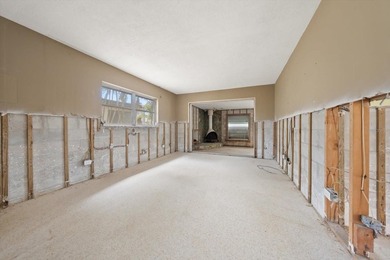 Wake up to beautiful water views and endless possibilities in - photo 14