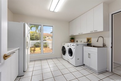 Perched in prestigious Na Pali Haweo, this uniquely designed - photo 21