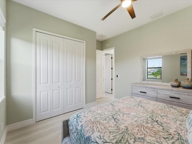 ***GENTLY USED NEW HOME***FULLY TURNKEY*** UNDER BUILD COST*** - photo 23