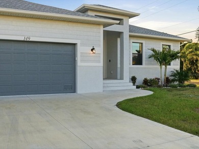 ***GENTLY USED NEW HOME***FULLY TURNKEY*** UNDER BUILD COST*** - photo 33