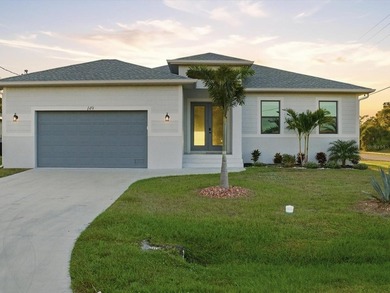 ***GENTLY USED NEW HOME***FULLY TURNKEY*** UNDER BUILD COST*** - photo 34