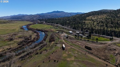 First time on market in 50 years! These ranch headquarters - photo 2