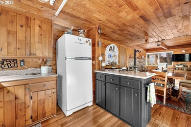 Experience off grid living with this spectacular 1,068 sqft, 3 - photo 13