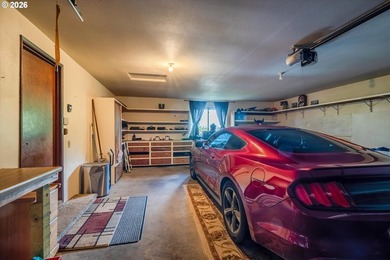 A hidden gem in Telegraph Hills! Tucked away on a private flag - photo 18
