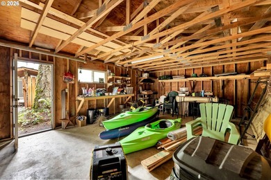 Experience off grid living with this spectacular 1,068 sqft, 3 - photo 28