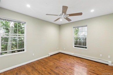 Welcome to this beautifully maintained 4-bedroom, 2-bathroom - photo 12
