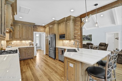Welcome to this enchanted custom-built gem with an Energy Star - photo 14