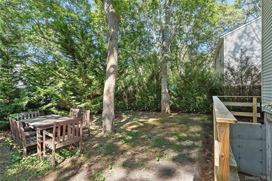 Welcome to this beautifully maintained 4-bedroom, 2-bathroom - photo 20