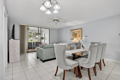 Beautiful FIRST floor unit, soothing colors, bright and airy! - photo 20