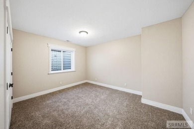Set in Belmont Estates neighborhood, this impeccably maintained - photo 24