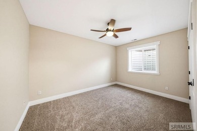 Set in Belmont Estates neighborhood, this impeccably maintained - photo 27