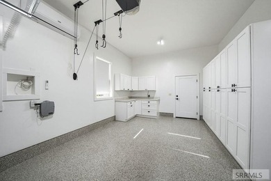 Set in Belmont Estates neighborhood, this impeccably maintained - photo 29