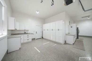 Set in Belmont Estates neighborhood, this impeccably maintained - photo 30