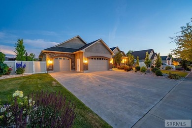 Set in Belmont Estates neighborhood, this impeccably maintained - photo 35