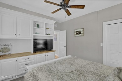 Welcome to this enchanted custom-built gem with an Energy Star - photo 36