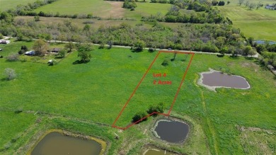 Lake Fork Acreage For Sale in Emory Texas