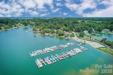 Enjoy Lake Norman living this summer! This move-in ready - photo 2