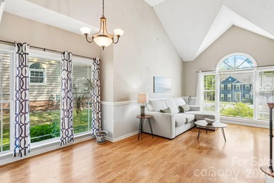 Enjoy Lake Norman living this summer! This move-in ready - photo 7