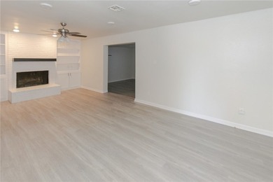 Move-in ready and packed with features, this beautifully - photo 3